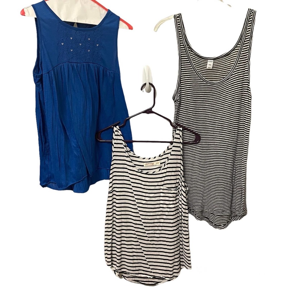 Women’s Tank Top bundle of 3